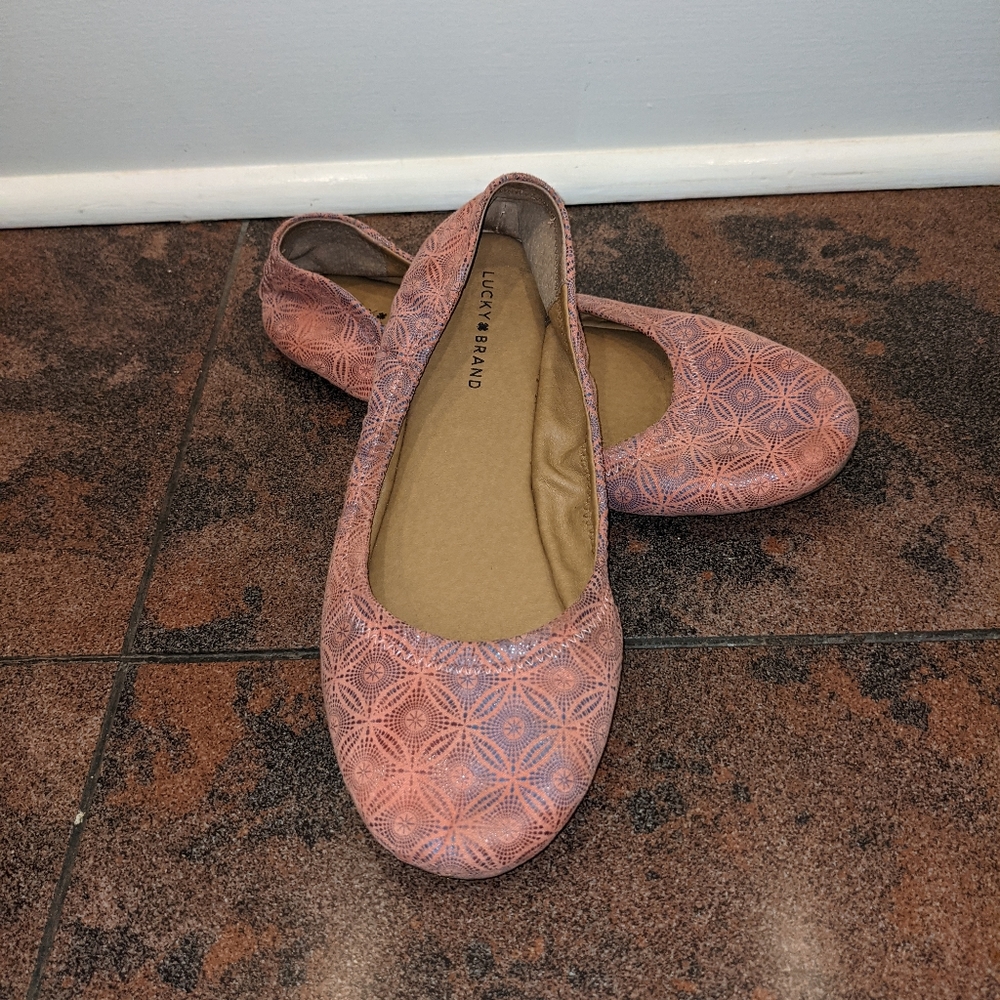 Lucky Brand Emmie Flats, sz 5